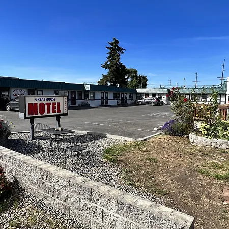 Great House Motel-2