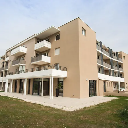 Zenao Appart'hotel Villeneuve les Avignon-2
