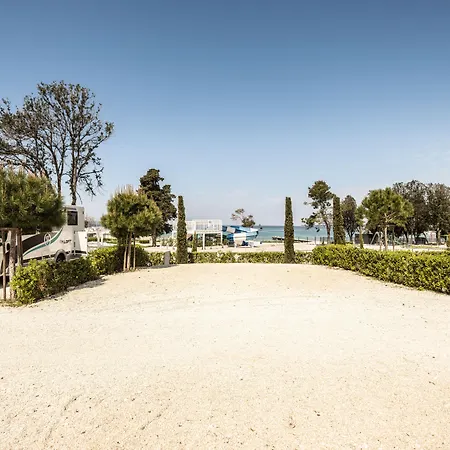 Falkensteiner Premium Mobile Homes And Camping Zadar-2