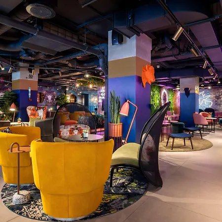 Yotel Manchester Deansgate-2