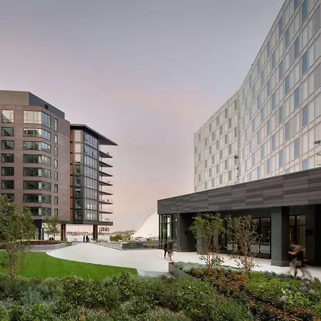 Hyatt Place Boston/Seaport District-2