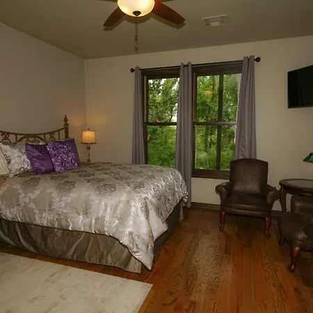 Hidden Meadows Bed And Breakfast-2