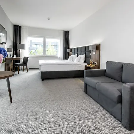 Db Hotel Wroclaw-2