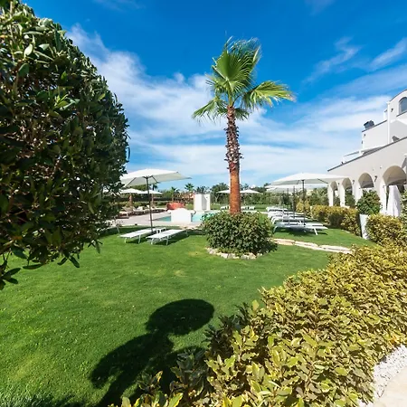 Insula Boutique Hotel-3