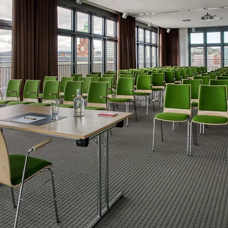 IntercityHotel Wiesbaden-3