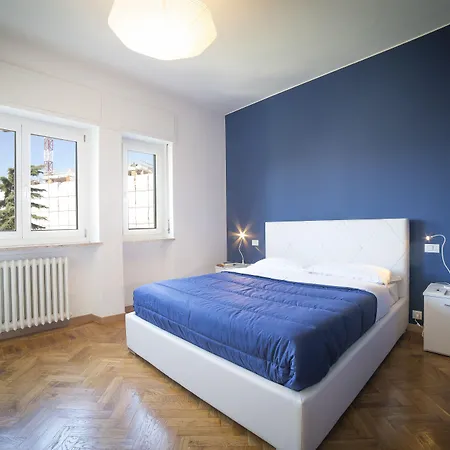 Aurum Aparthotels Gambara-3