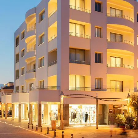 Palace Lido Hotel & Suites-3