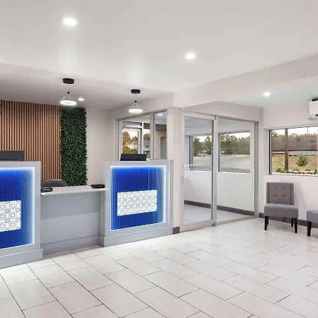 Baymont By Wyndham Dothan-2