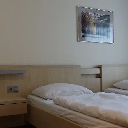 Autohof Hotel Salzbergen-3