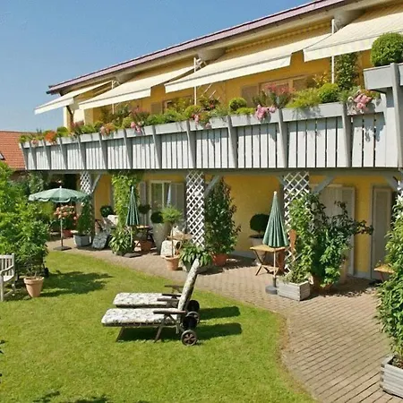 Landhotel Herzberger garni Zimmer&Ferienwohnungen-2