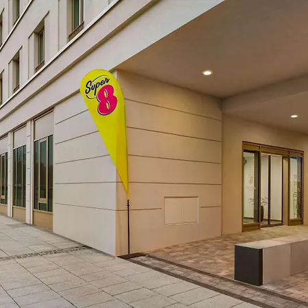 Super 8 By Wyndham Chemnitz-2