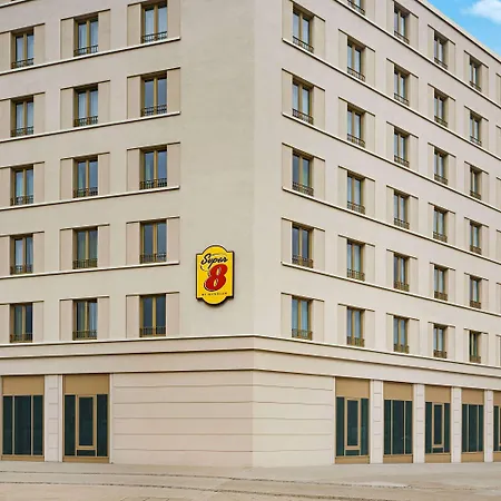 Super 8 By Wyndham Chemnitz-3