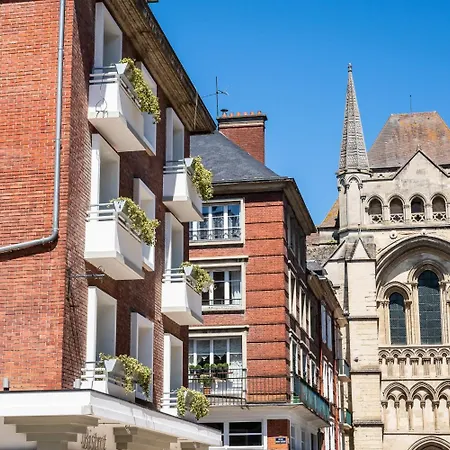 BRIT HOTEL PRIVILEGE LISIEUX - La Villa des Arts-3