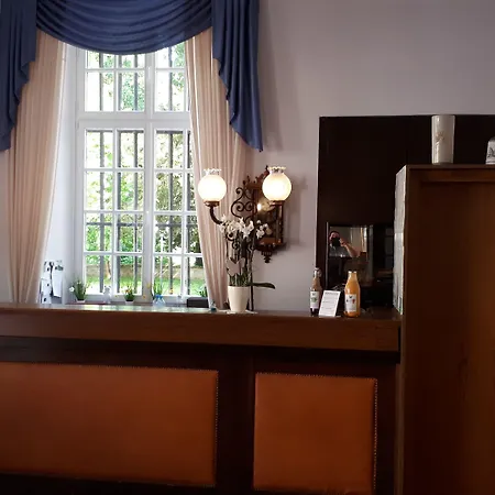 Prisma Hotel Burg Bollendorf-3