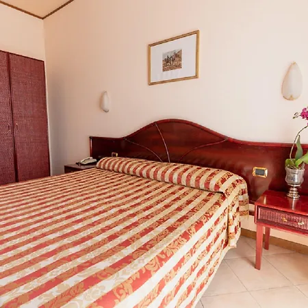 Hotel Villa Delle Rose-2