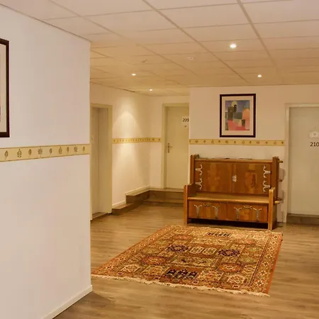 Hotel Goldene Traube-3