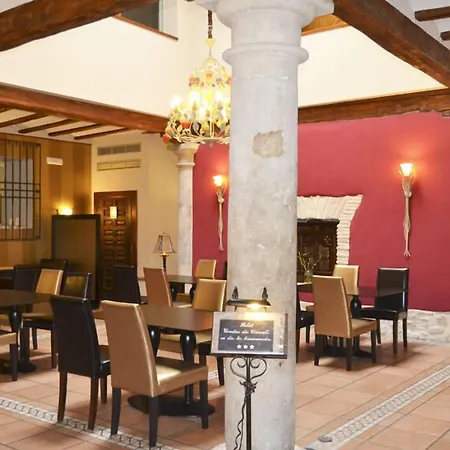 Hotel Condes De Visconti-2