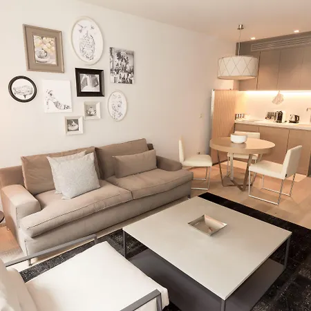 Guillaume Suites-3