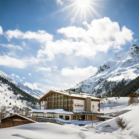Hotel Almhof-2