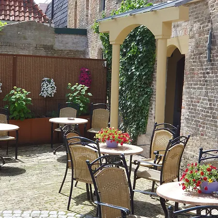 Hotel Almenum - het sfeervolle stadslogement --2