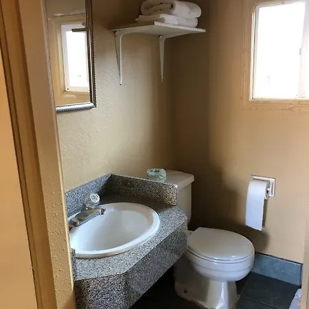 Capri Motel-2