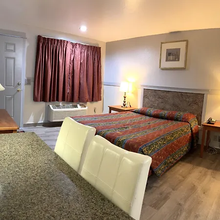 Emerald Best Motel-2