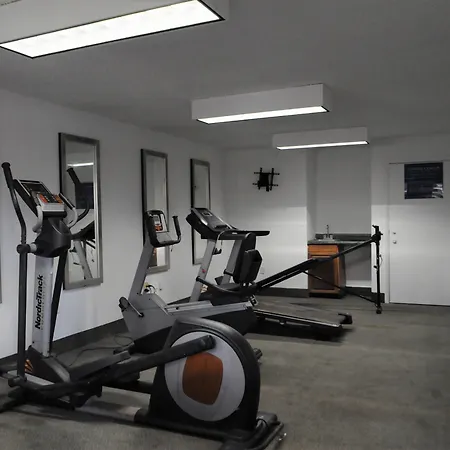 Apm Inn & Suites - Jacksonville-3