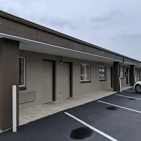 Sandusky Inn-2