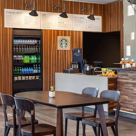 Courtyard By Marriott Petaluma Sonoma County-3