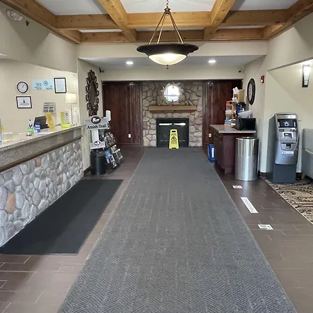 White Pine Lodge-2