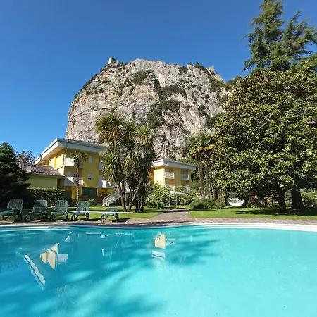 Hotel Garden Arco (Adults Only)-3