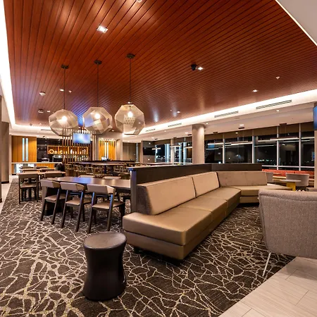 Springhill Suites By Marriott Kenosha-3
