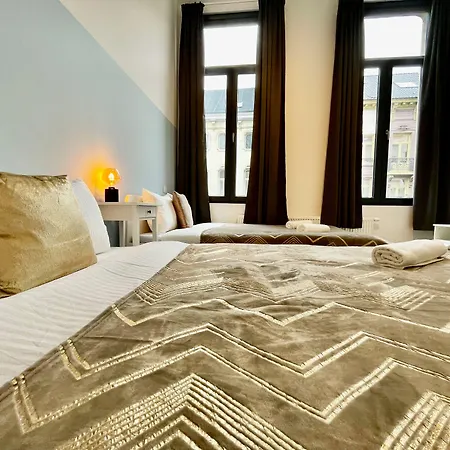 Oneluxstay Near Fashion District-3