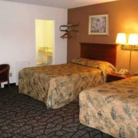 Super 8 By Wyndham Youngstown/Girard-2