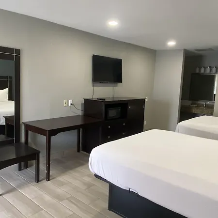 Falcon Executive Inn-3