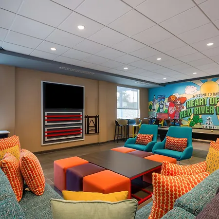 Tru By Hilton Radford-2