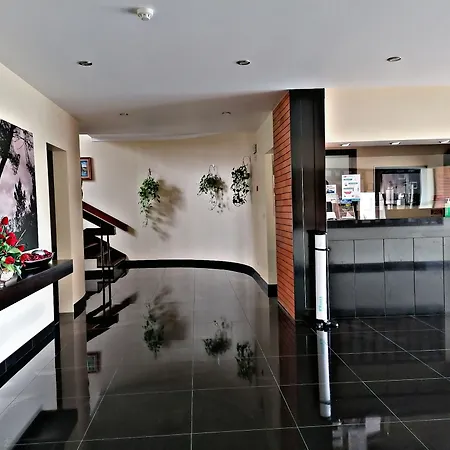 Hotel Colmeia-3