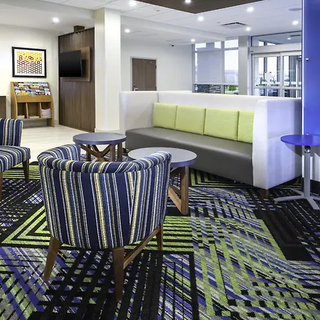 Holiday Inn Express & Suites - Fort Myers Airport By Ihg-3