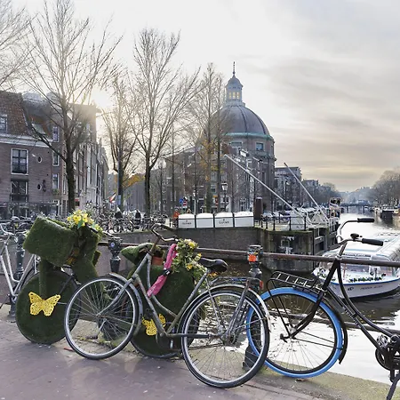Ciao Papa Hotel Amsterdam Central Station-3