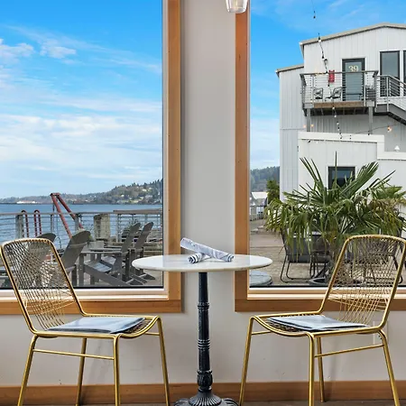 Bowline Hotel-2
