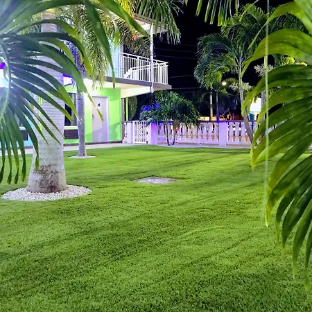 Tropical Inn & Suites, Downtown Clearwater-2