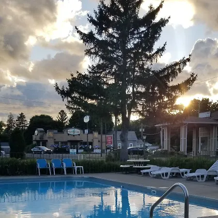 Lake Erie Lodge-2