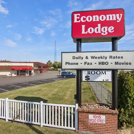 Economy Lodge Portsmouth-2