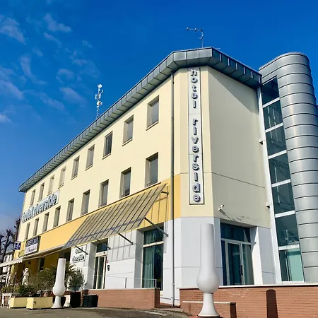 Hotel Riverside-3