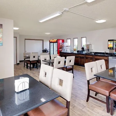 Travelodge By Wyndham Aberdeen-2
