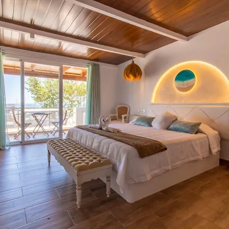 Room In Guest Room - Private Room With Beautiful Sea View-2