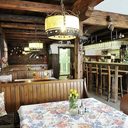 Familienhotel Moos-Alm-3