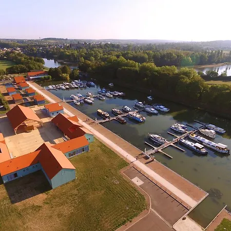 Le Port de Decize-2