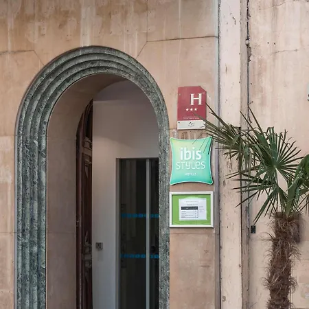 ibis Styles Marseille Vieux Port-2