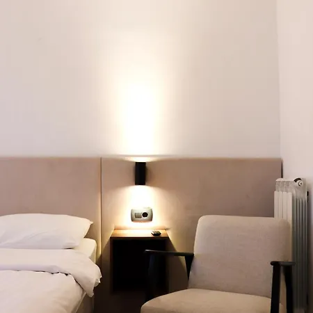 Rooms Vodisek - Depandansa Hotela Capris Capodistria Boutique-2
